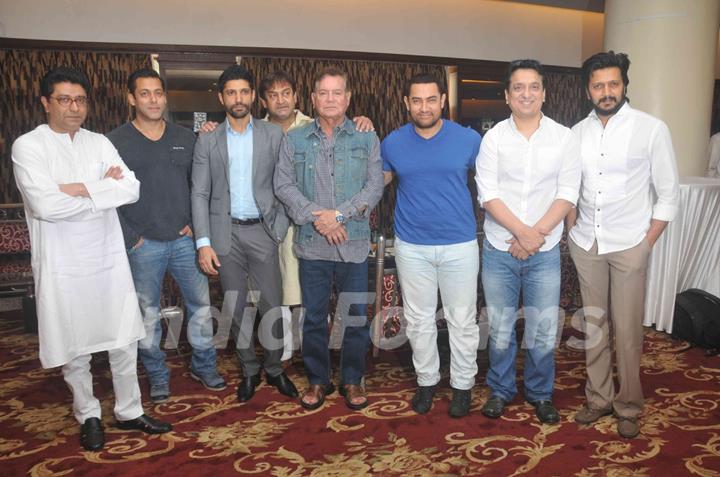 Celebs pose for the media at the Meet on Mumbai