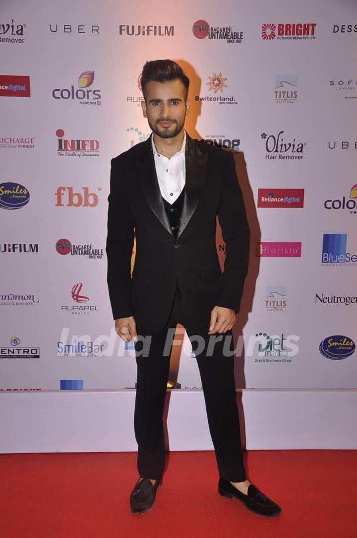 Karan Tacker poses for the media at Femina Miss India Finals Red Carpet