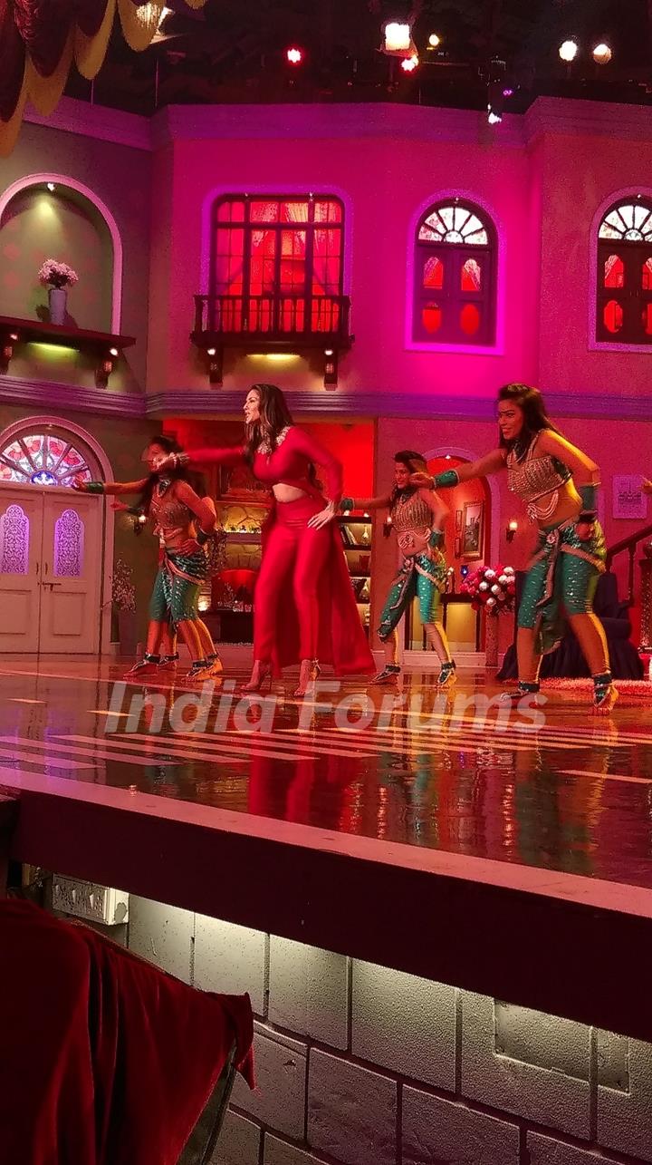 Sunny Leone performs during the Promotions of Ek Paheli Leela on Comedy Nights with Kapil