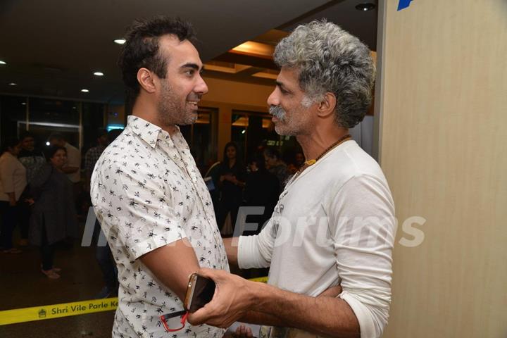 Ranvir Shorey in a chat with Makarand Deshpande at the 50th Show of Ashvin Gidwani's Play