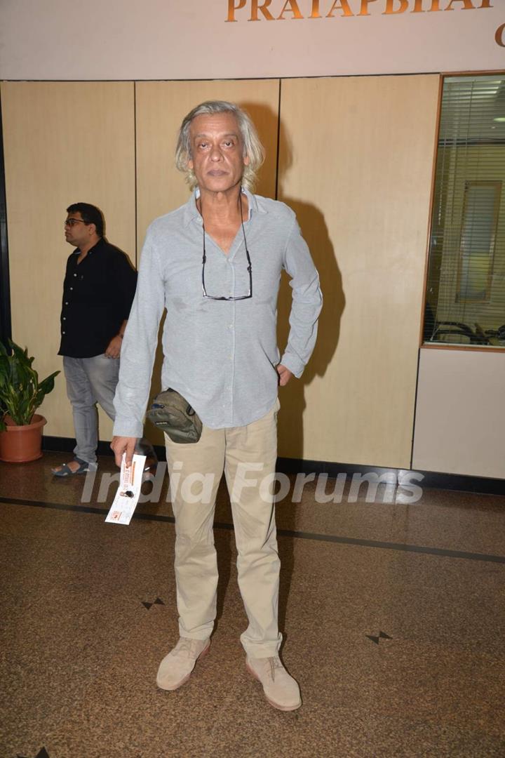 Sudhir Mishra at the 50th Show of Ashvin Gidwani's Play 'Two To Tango Three To Jive'