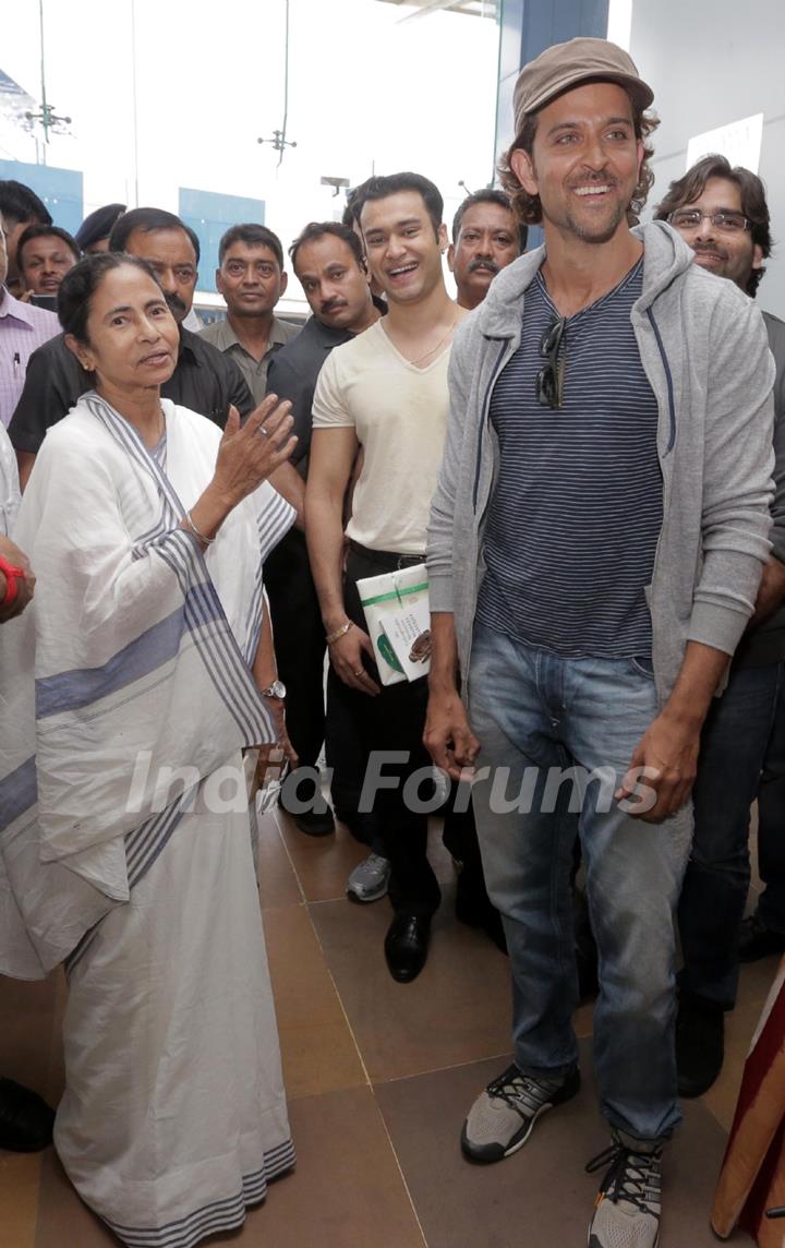 Hrithik Roshan meets Mamata Banerjee in Kolkatta