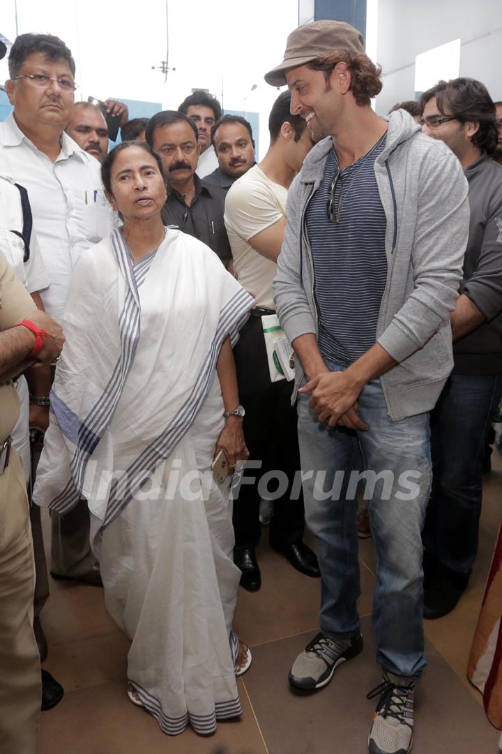 Hrithik Roshan with Mamata Banerjee at Kolkatta