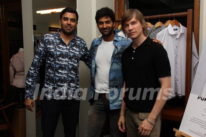 Purab Kohli and LuKe Kenny poses at The Bombay Shirt Company Event
