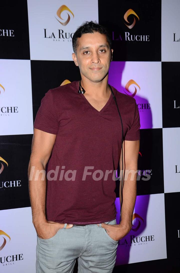 Ishq Bector at La Ruche - Bar & Grill Launch