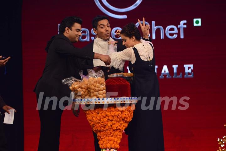 Promotions of Tanu Weds Manu returns at  Grand Finale of Masterchef Season 4