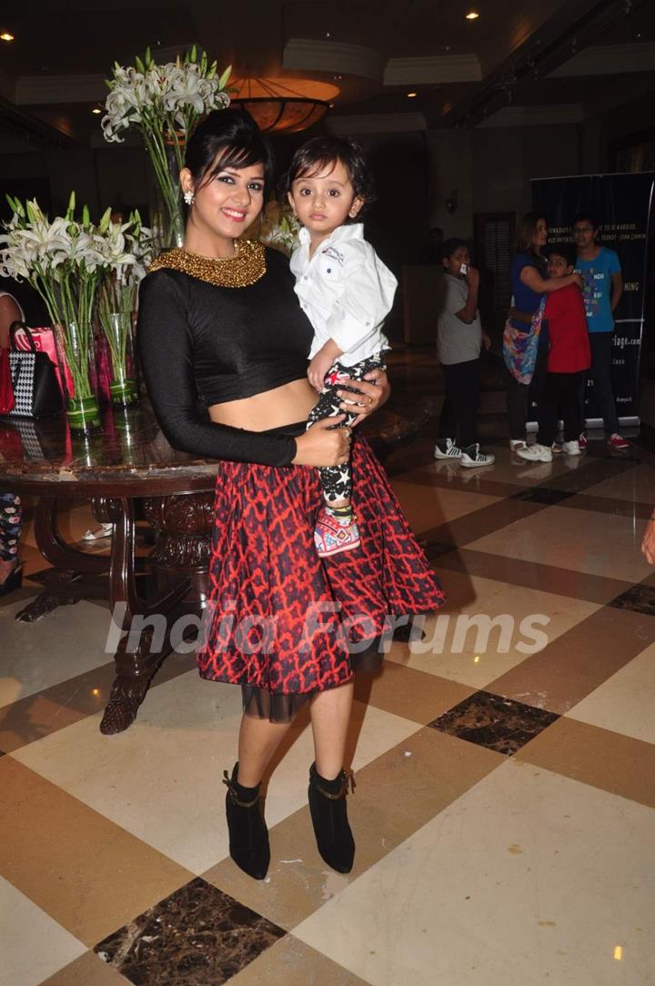 Daljeet Kaur with her cute son at The Beti Fashion Show 2015