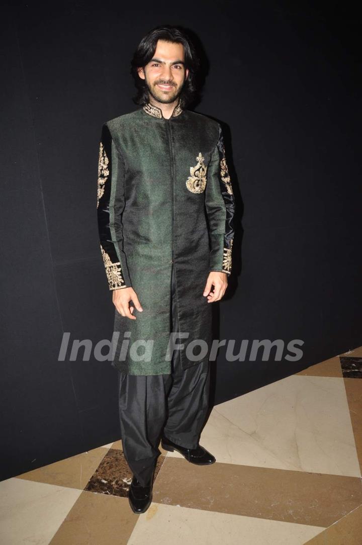 Karan V Grover at The Beti Fashion Show 2015