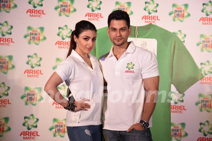 Soha and Kunal at Launch of India's First Gender Neutral Wash Care Labels