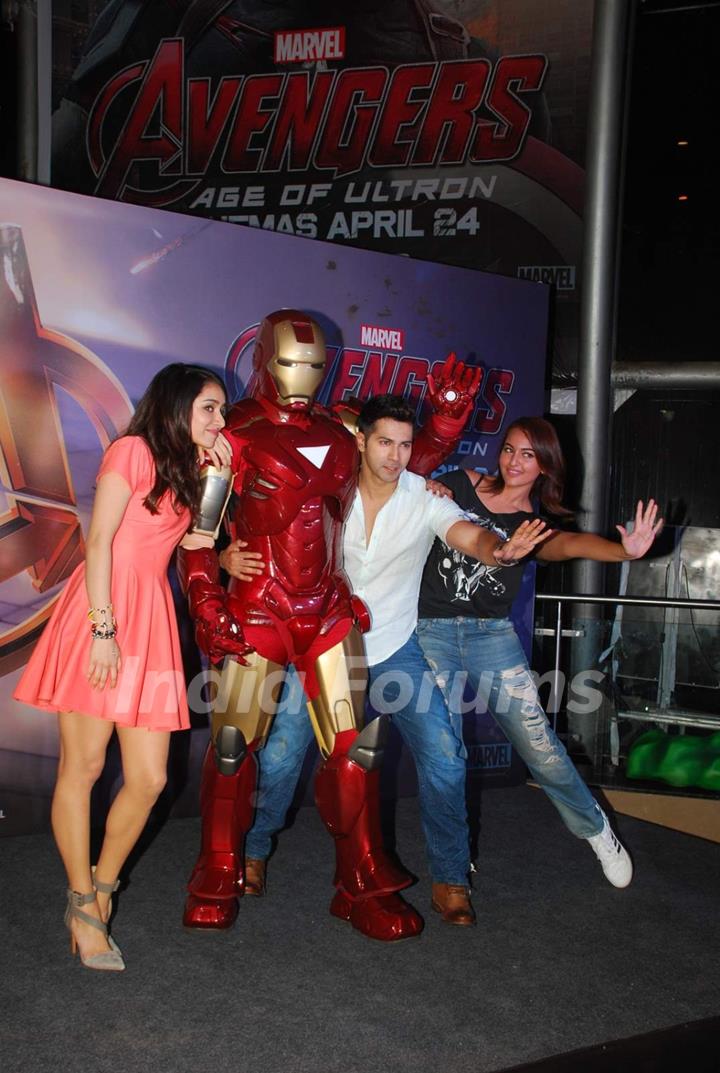 Shraddha, Varun and Sonakshi poses with Iron Man cosplay at  Avengers 2 Premiere