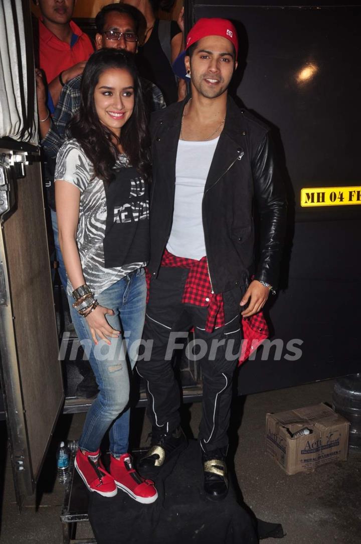 Shraddha Kapoor and Varun Dhawan at All India Dance Championship