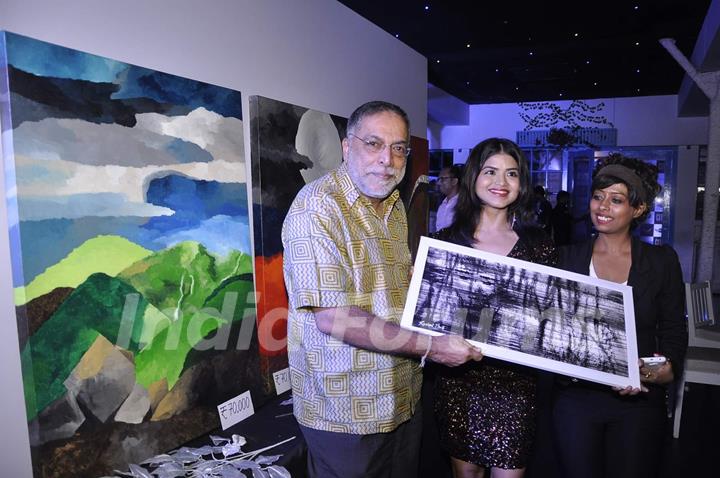 Celebs snapped at Prachi Pitre's Exhibition