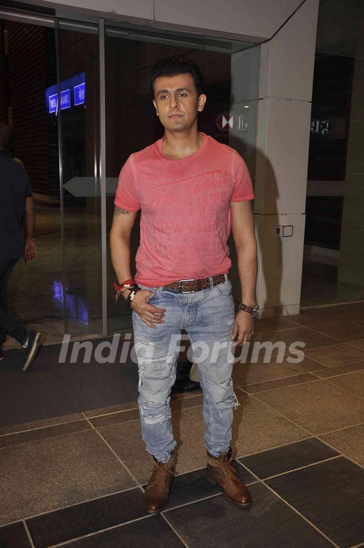 Sonu Niigam Snapped at Amar Singh's Bash