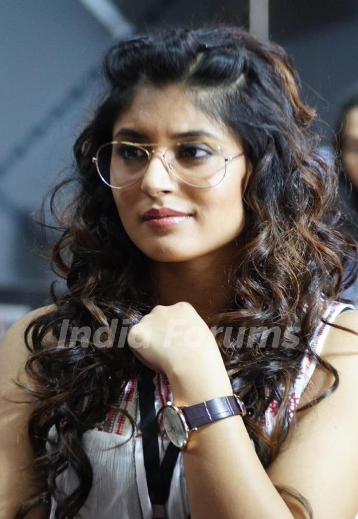 Kritika as Ananya in &quot;Reporters&quot;