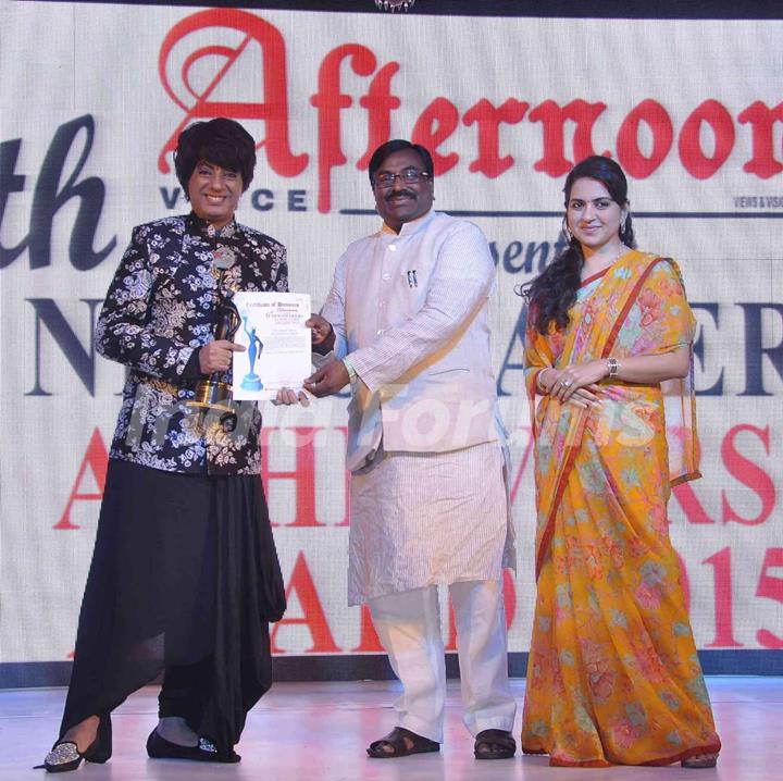 Rohhit Verma awarded with &quot;Newsmakers Achievers Award&quot; 2015