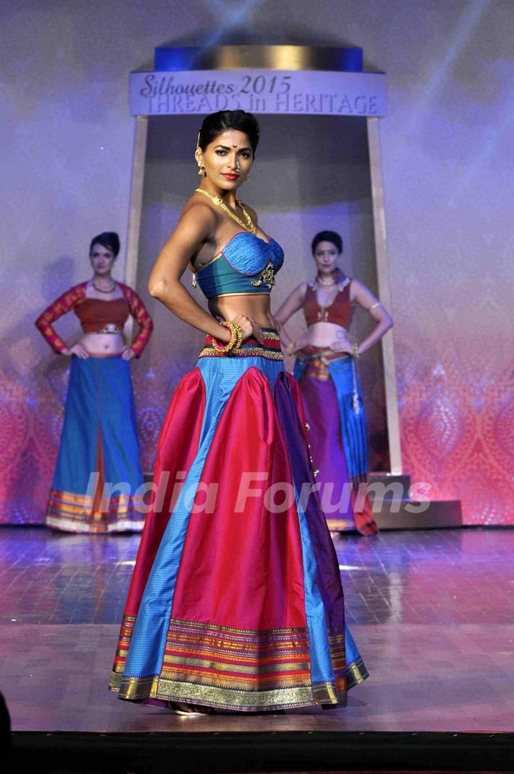 Parvathy Omanakuttan walks the ramp at BD Somani Fashion Show