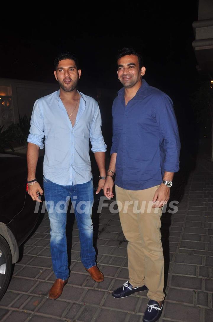 Yuvraj Singh and Zaheer Khan at Abhishek Kapoor and Pragya Yadav's Wedding Bash