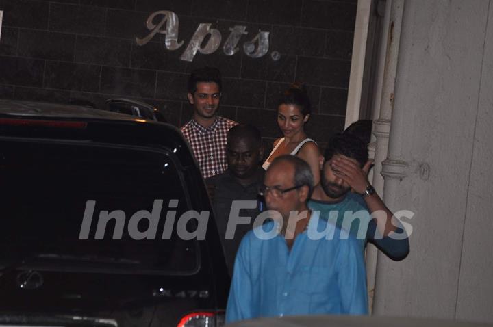 Malaika Arora Khan Visits Salman at his Residence