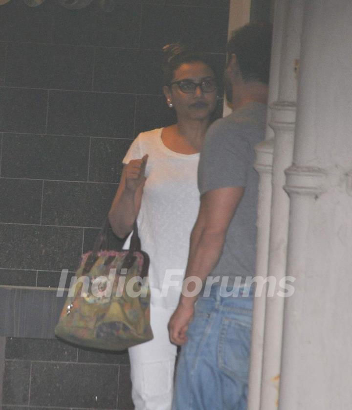 Rani Mukherji Visits Salman Khan at his Residence