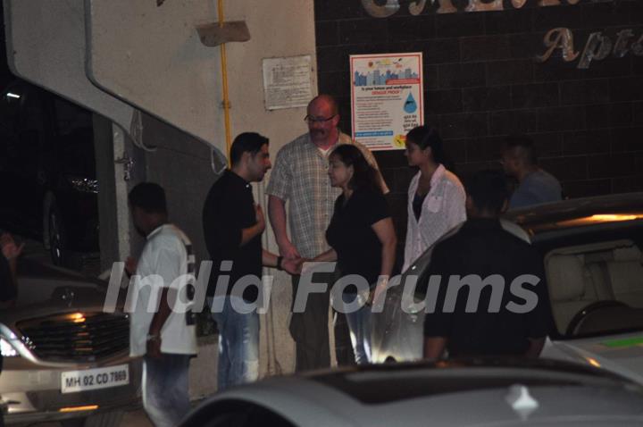 Zayed Khan Snapped at Salman's Residence (Galaxy Apartments)