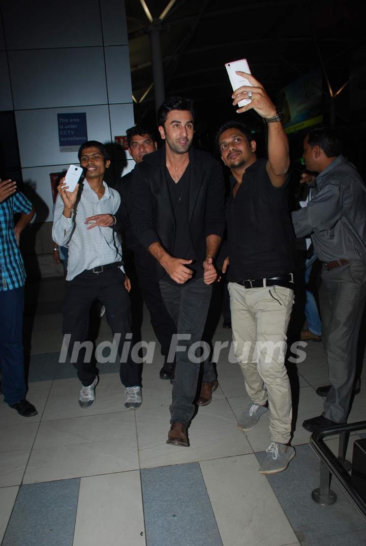 Ranbir Kapoor snapped at Airport