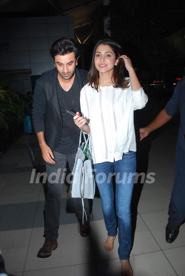 Ranbir and Anushka snapped at Airport