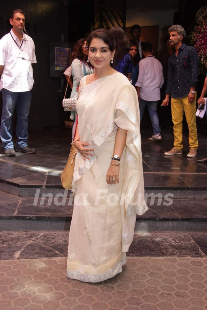 Shaina NC poses for the media at the Felicitation Ceremony of Shashi Kapoor