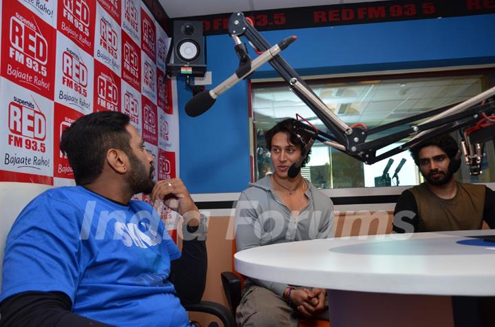 Tiger Shroff and Amaal Mallik Promotes Zindagi Aa Raha Hoon Main on Red FM