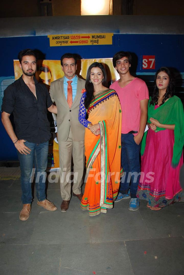 Itna Karo Na Mujhe Pyar Completes 100 Episodes