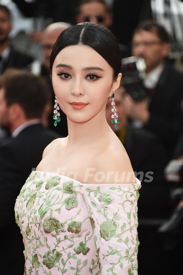 Fan Bing Bing at the Cannes Red Carpet 2015