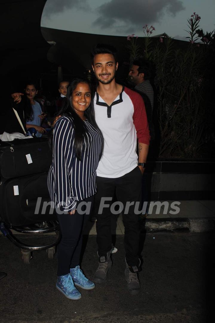 Arpita Khan With Her Husband Ayush Sharma Snapped at Airport