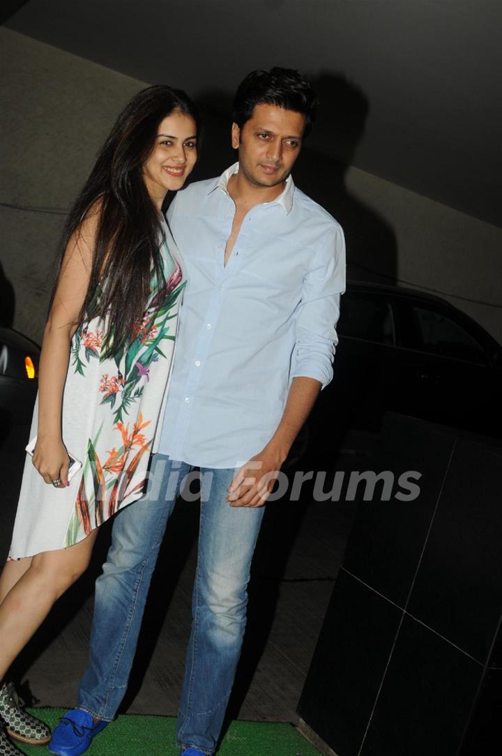 Riteish and Genelia at Screening of Tanu Weds Manu Returns