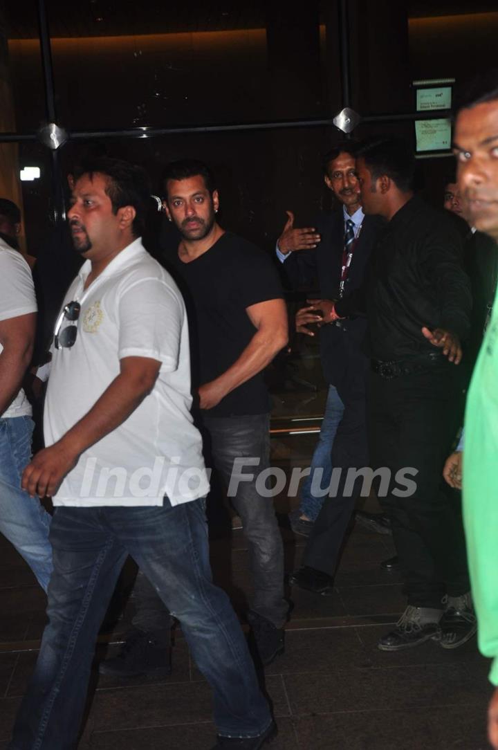 Salman Bhai Returns From AIBA