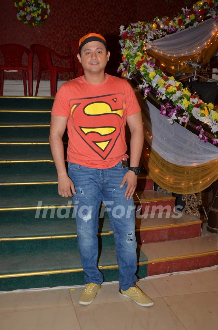 Swapnil Joshi on the Sets of the Sets of Marathi Film 'Tu Hi Re'