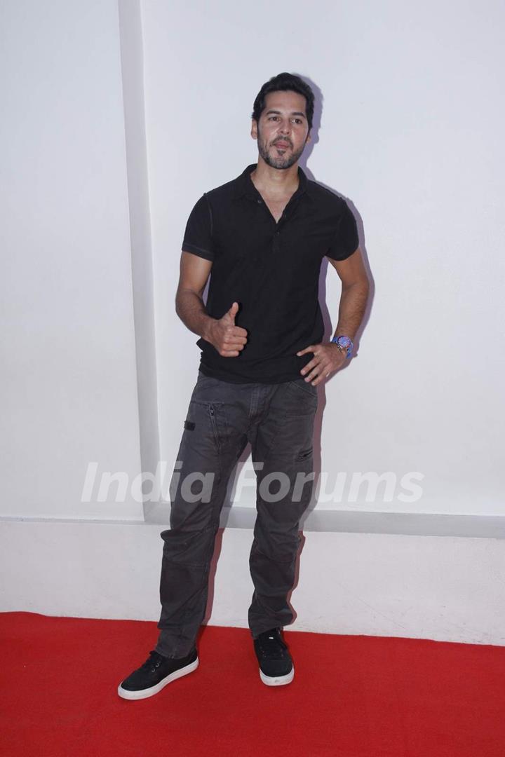 Dino Morea at R. Madhavan's Birthday Bash!