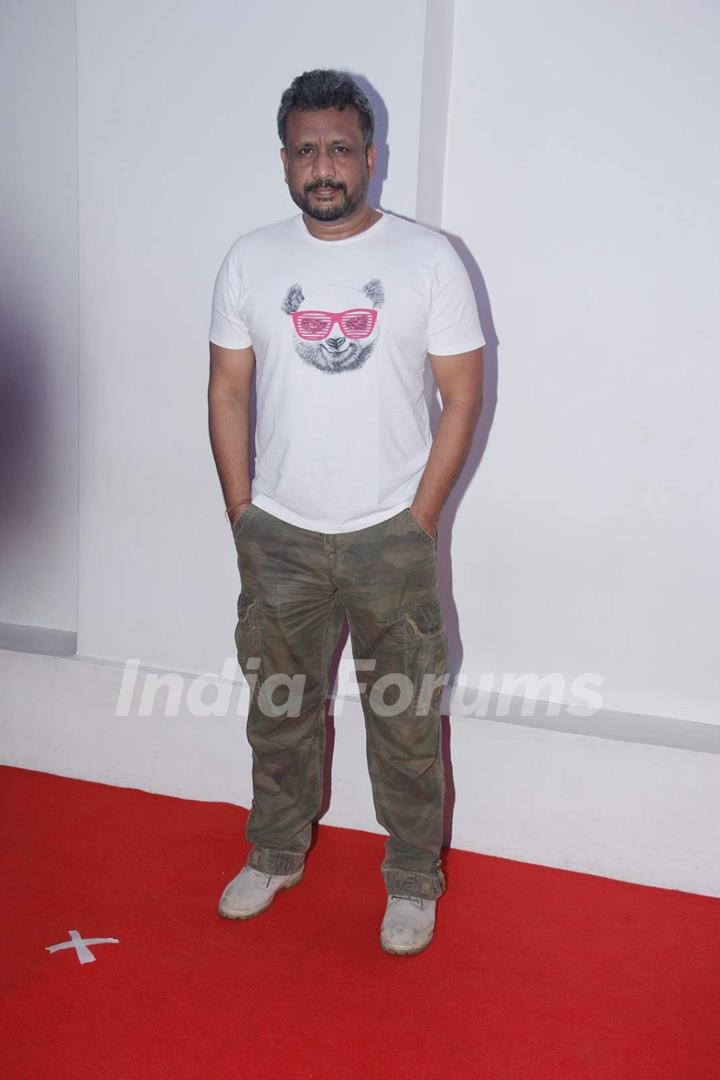 Anubhav Sinha at R. Madhavan's Birthday Bash!