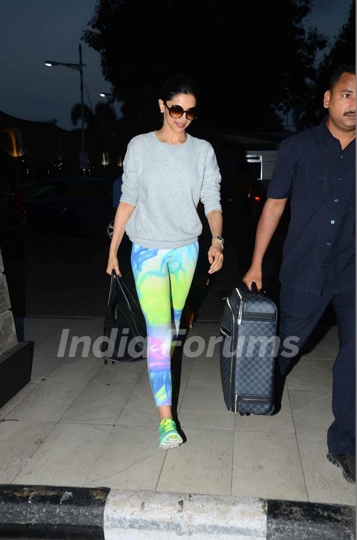 Deepika Padukone Snapped at Airport