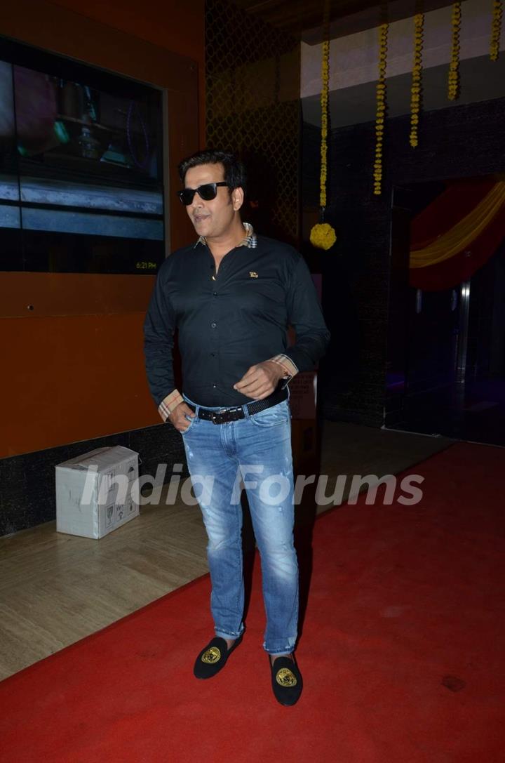 Ravi kissen at Trailer Launch of Second Hand Husband