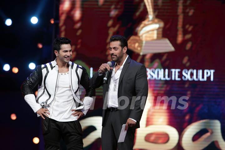 Varun Dhawan and Salman Khan at AIBA Awards