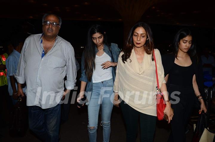 Kapoor Family leaves for IIFA 2015