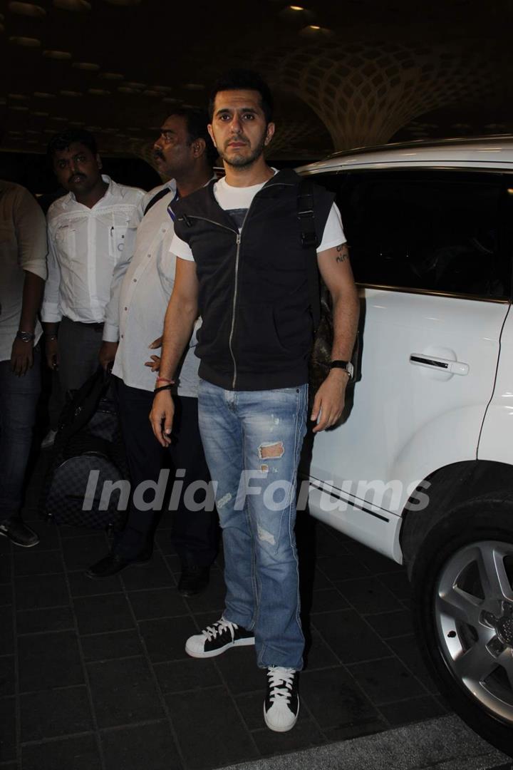 Ritesh Sidhwani Leaves for IIFA 2015