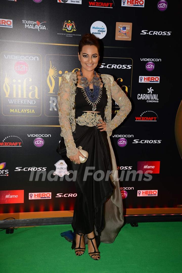 Sonakshi Sinha at IIFA Awards