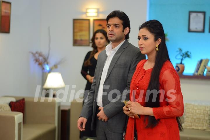 Promotions of Hamari Adhuri Kahani on Ye Hai Mohabbatein