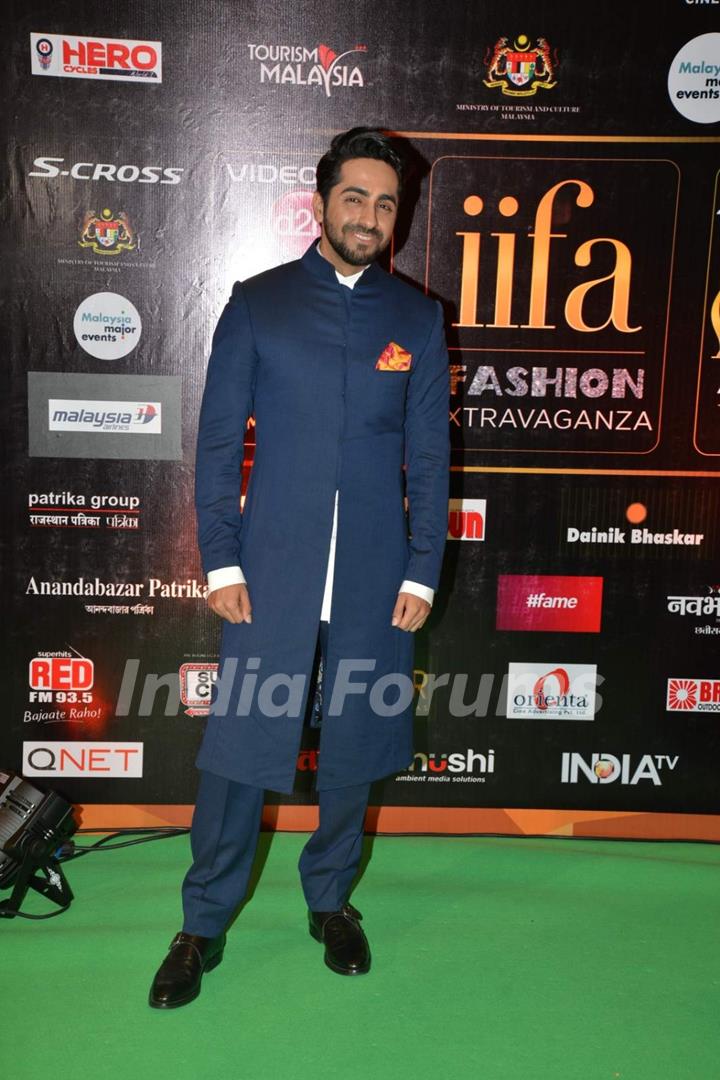 Ayushmann Khurrana poses for the media at IIFA 2015 Day 2