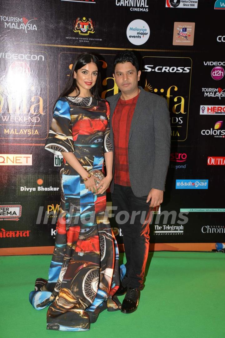 Bhushan Kumar poses with wife Divya Khosla at IIFA 2015 Day 2