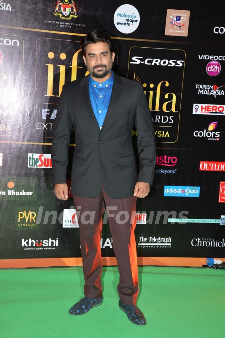 R. Madhavan poses for he media at IIFA 2015 Day 2