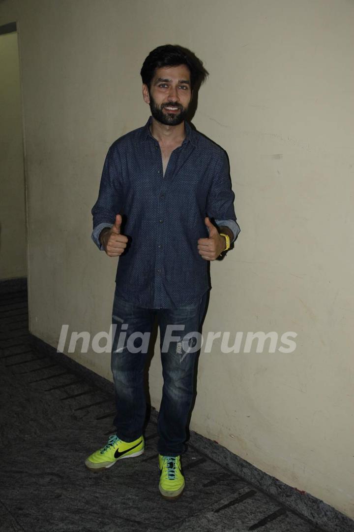 Nakuul Mehta poses for the media at the Special Screening of Hamari Adhuri Kahani