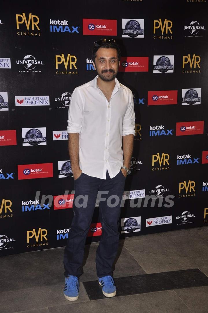 Siddhant Kapoor Snapped at Jurassic World Premiere!