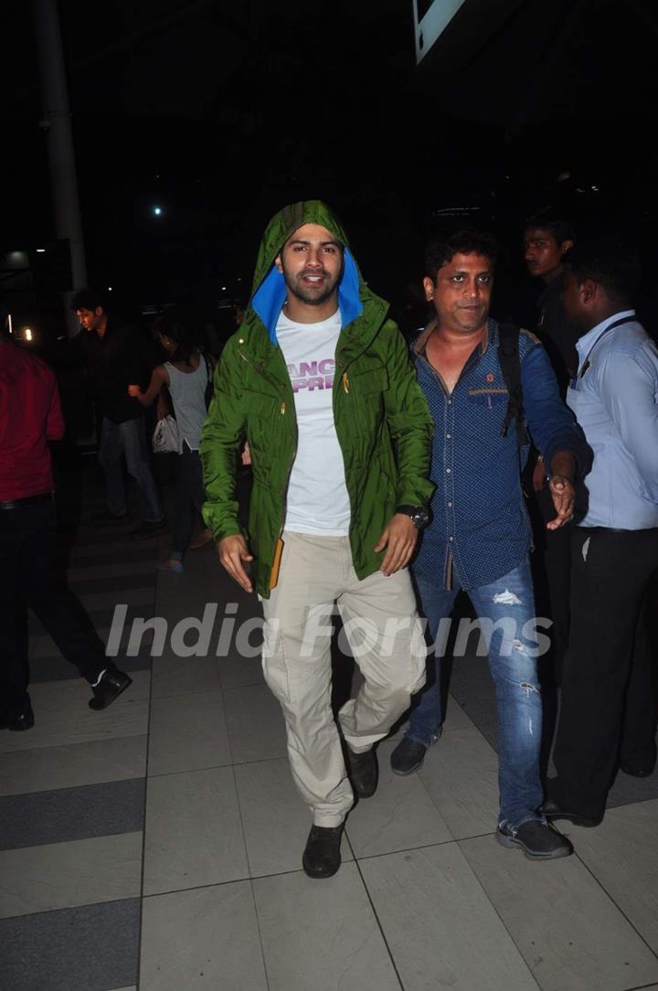 Varun Dhawan Snapped at Airport