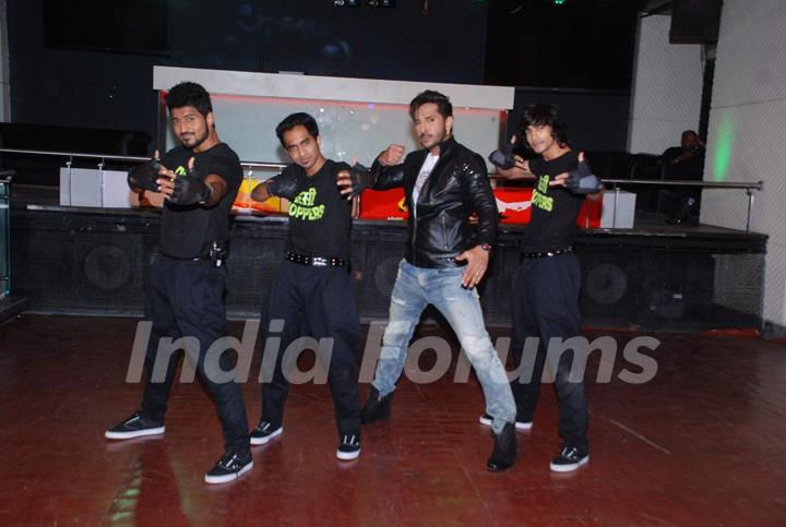 Macedon Dmello, Shantanu Maheshwari, Nimit Kotian and Terence Lewis Snapped at Bindass Tv Shoot!